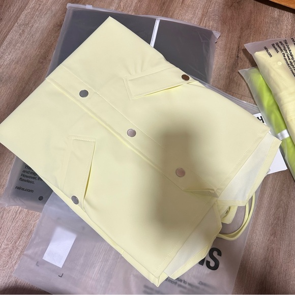 RAINS unisex straw jacket XS - Picture 4 of 8